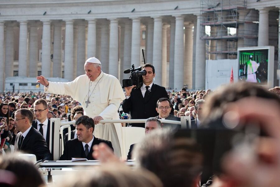 Rome: Escorted Papal Audience Experience with Entry Ticket - Security, queues, and the real two-hour timing