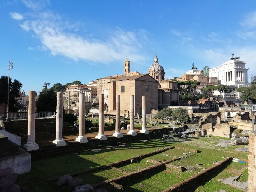 Rome: Exclusive Colosseum Underground and Roman Forum Tour - A six-person group changes the feel
