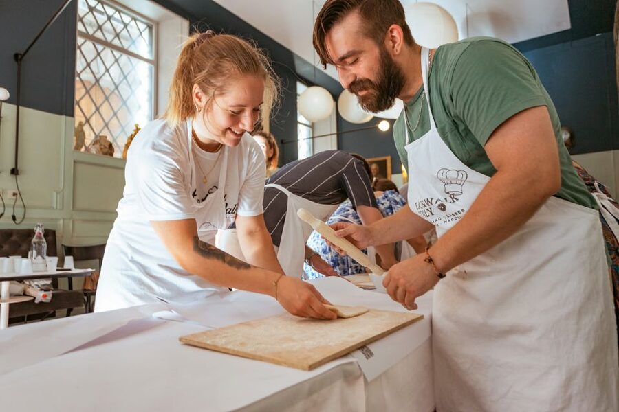 Rome: Fettuccine and Tiramisu Cooking Class with Wine - Sitting Down to Eat What You Made