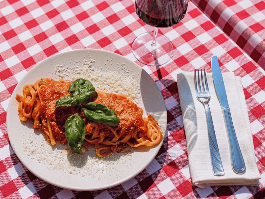 Rome: Fettuccine Pasta Cooking Class in Rome's City Center - The meal after the lesson