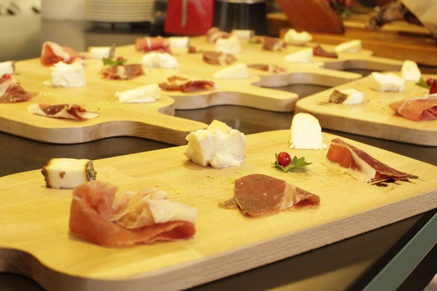 Rome: Food Tour with Market Visit - Natural gelato and the final lesson