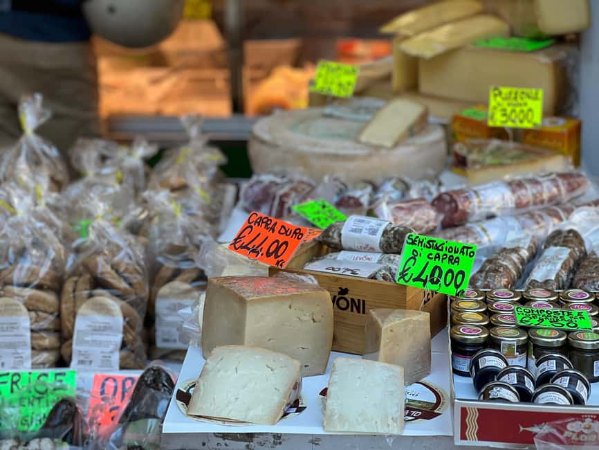 Rome: Food Tour with Unlimited Food and Barolo Wine - What the guides add to the meal