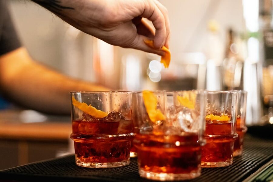 Rome: Forbidden History Walking Tour & Pub Crawl with Drinks - Finishing near Piazza Venezia