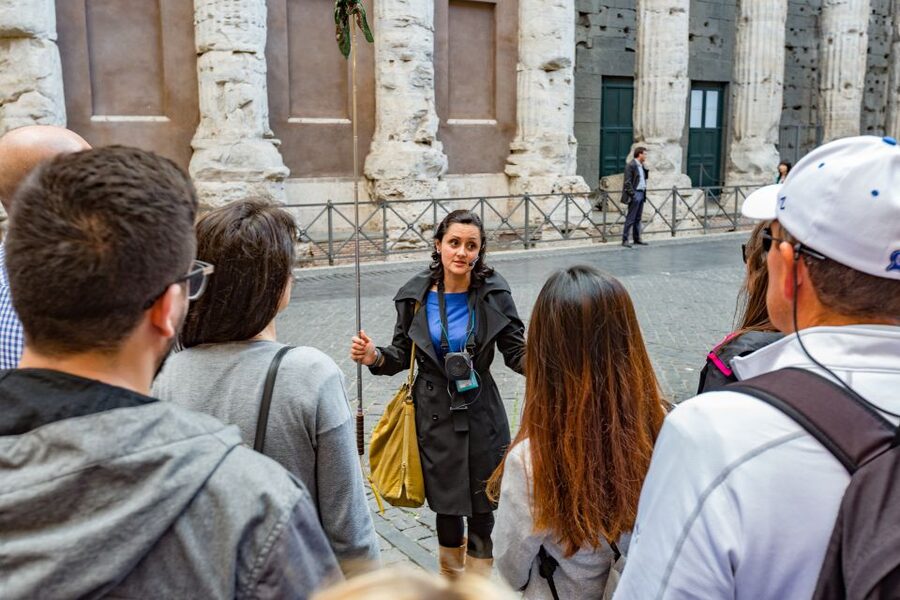 Rome: Fountains and Squares Small-Group Walking Tour - Entering the Pantheon