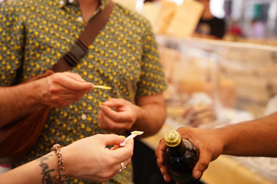 Rome: Guided City Food Tour by Vespa and Tastings - What the 90 to 120 minutes really means
