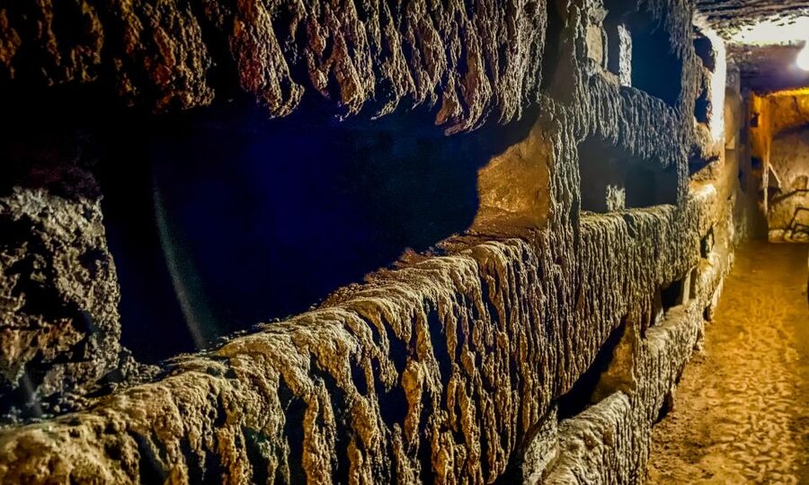 Rome: Guided Roman Catacombs Tour with Transfers - Frescoes, symbols, and the move from pagan Rome to Christianity
