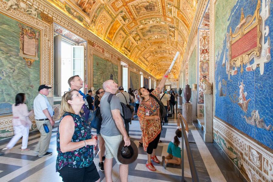 Rome: Guided Tour of St. Peter’s Basilica & Panoramic Dome - Starting in St. Peter’s Square