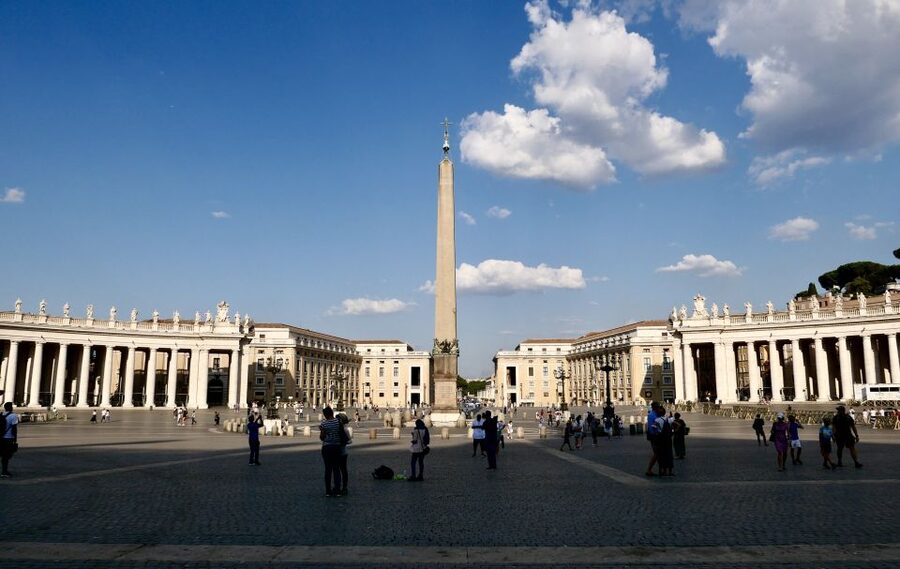 Rome: Guided Tour of St. Peter's Basilica with Dome Climb - Clothing, identification, and physical effort