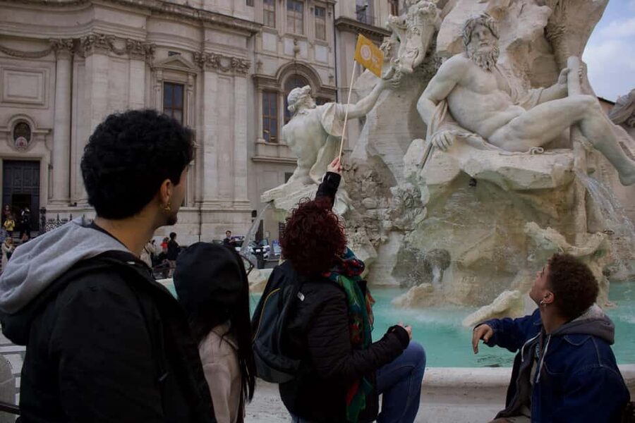 Rome: Guided Walking Tour in English or Spanish - Piazza Navona, churches, and the stories between stops