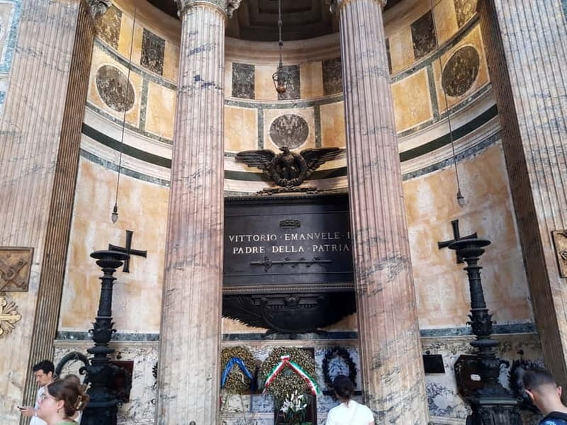 Rome: Pantheon Priority Entry Ticket & Audio Guide App - Should you book the Pantheon priority ticket?