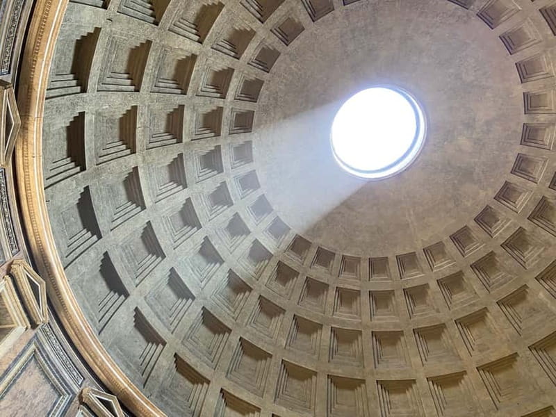 Rome: Pantheon Priority Entry Ticket & Audio Guide App - Clothing, timing, and small practical warnings