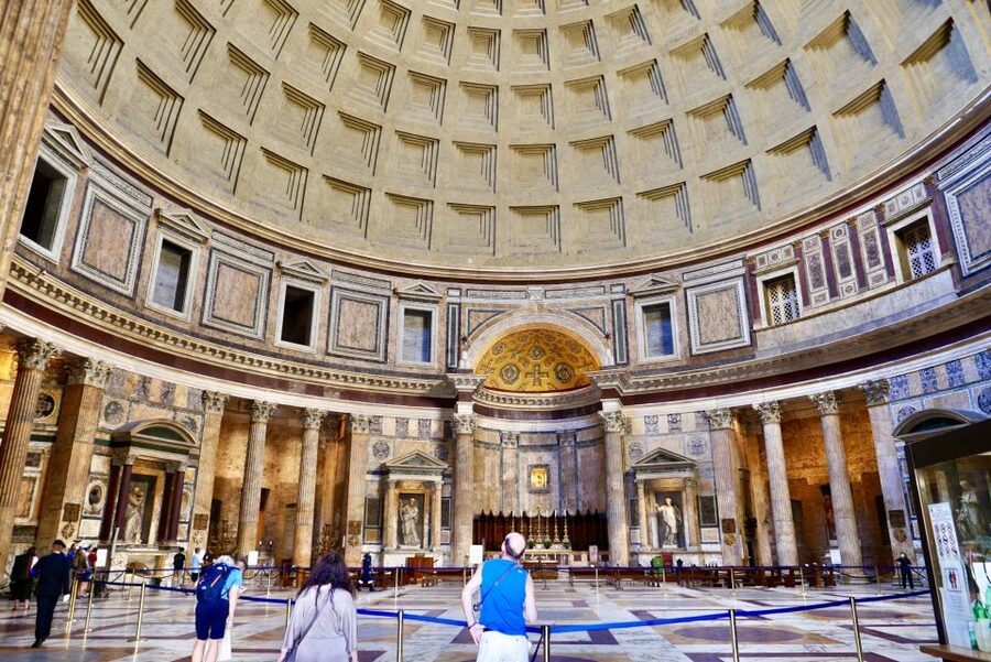 Rome: Pantheon Small Group Tour and Skip-the-Line Ticket - Meeting at the Pantheon fountain