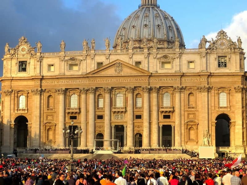 Rome: Papal Audience Experience with Pope Leo XIV - The walk into Vatican City