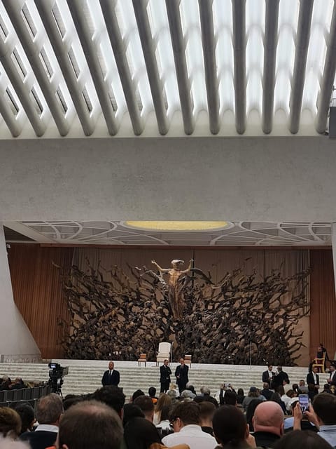 Rome: Papal Audience Tour With Reserved Access - Price, languages, and who gets the most value