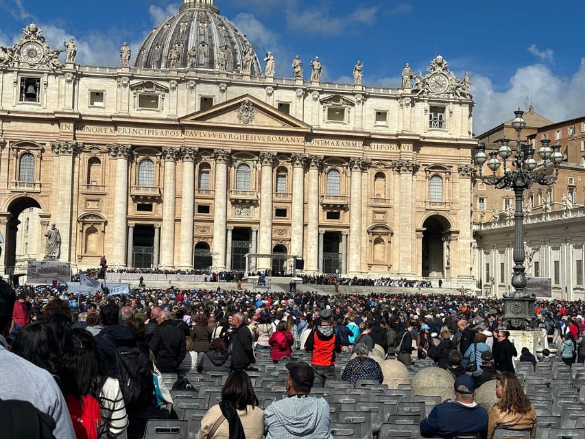 Rome: Papal Audience Tour With Reserved Access - Important limits for mobility and comfort