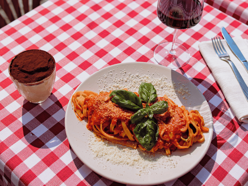 Rome: Pasta and Tiramisu Cooking Class in Piazza Navona - Key points at a glance