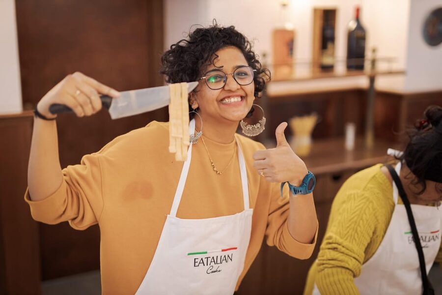 Rome: Pasta and Tiramisu Cooking Class in Piazza Navona - Booking and timing advice for Piazza Navona