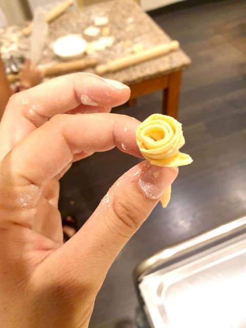 Rome: Pasta Making Class with Wine, Limoncello, and Dessert - What the three-hour format gives you