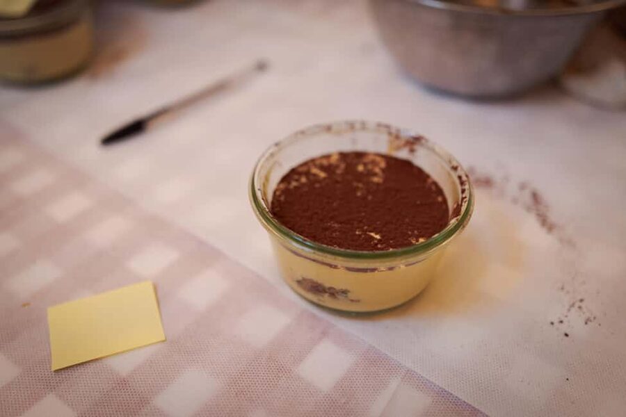 Rome: Pizza and Tiramisu Cooking Class in Piazza Navona - Who should book this pizza and tiramisu class?