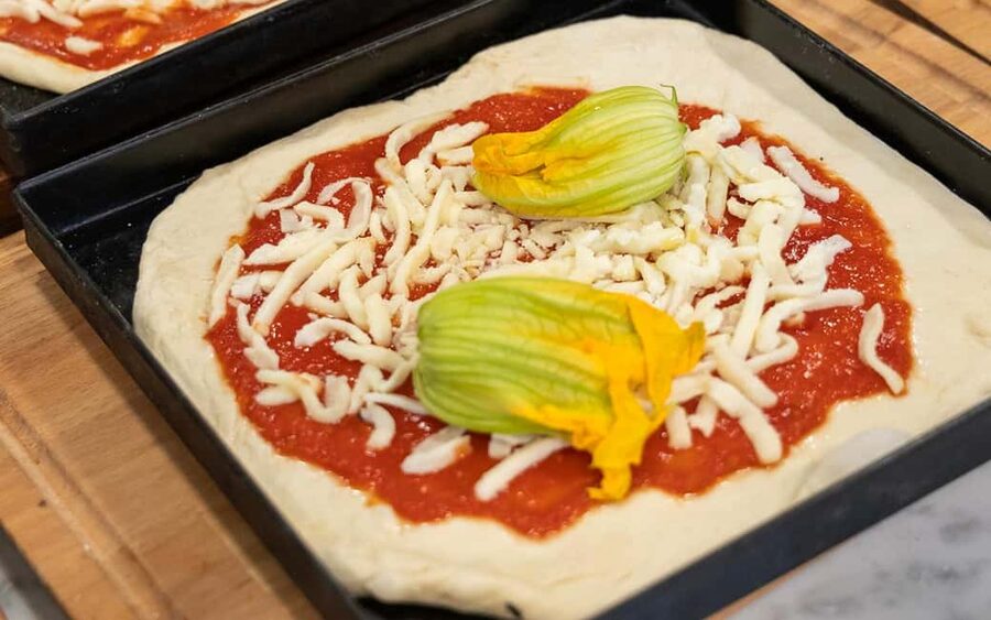 Rome: Pizza & Tiramisu Making Class with Wine & Limoncello - The chefs make the difference