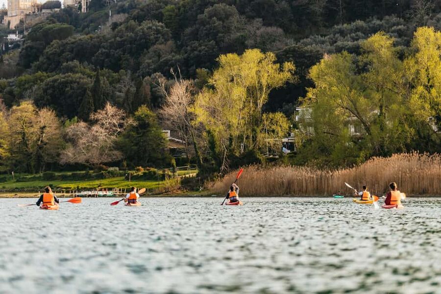 Rome: Popes' Lake, Kayak Tour with Swimming & Roman Pizza - Who should book this kayak tour?