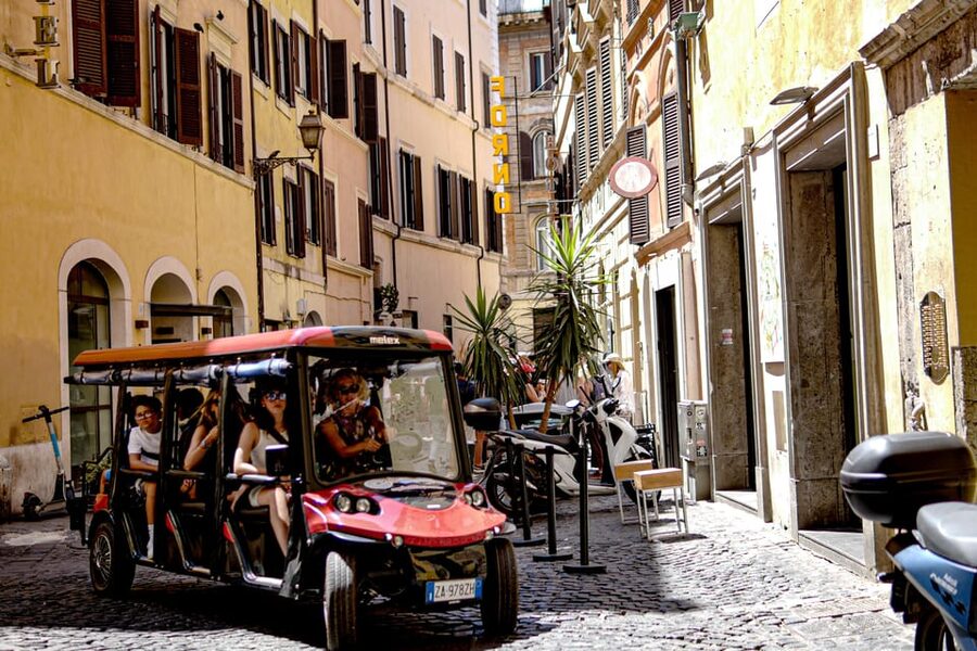 Rome: Private Customizable 3-Hour Golf Cart City Tour - Families, older visitors, and wheelchair users