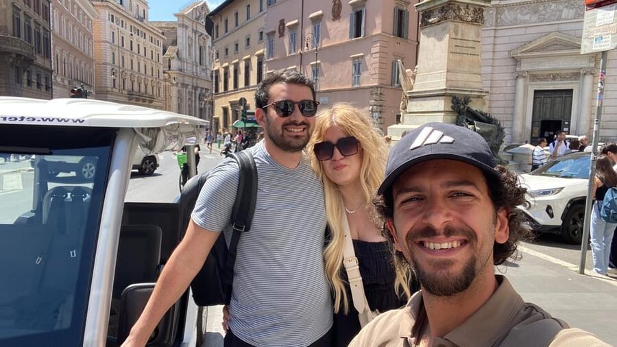 Rome: Private Golf Cart Tour with Artisanal Gelato - The guides make the difference