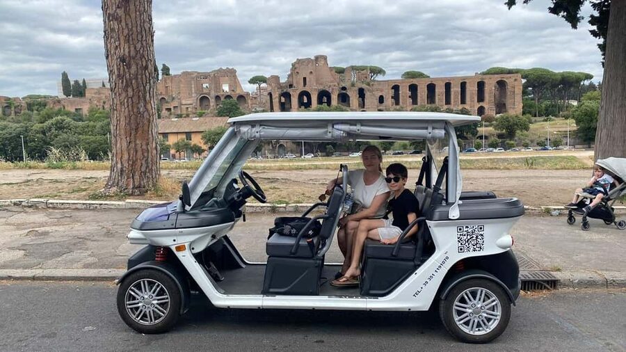 Rome: Private Golf Cart Tour with Artisanal Gelato - Spanish Steps, Trevi Fountain, and the Pantheon