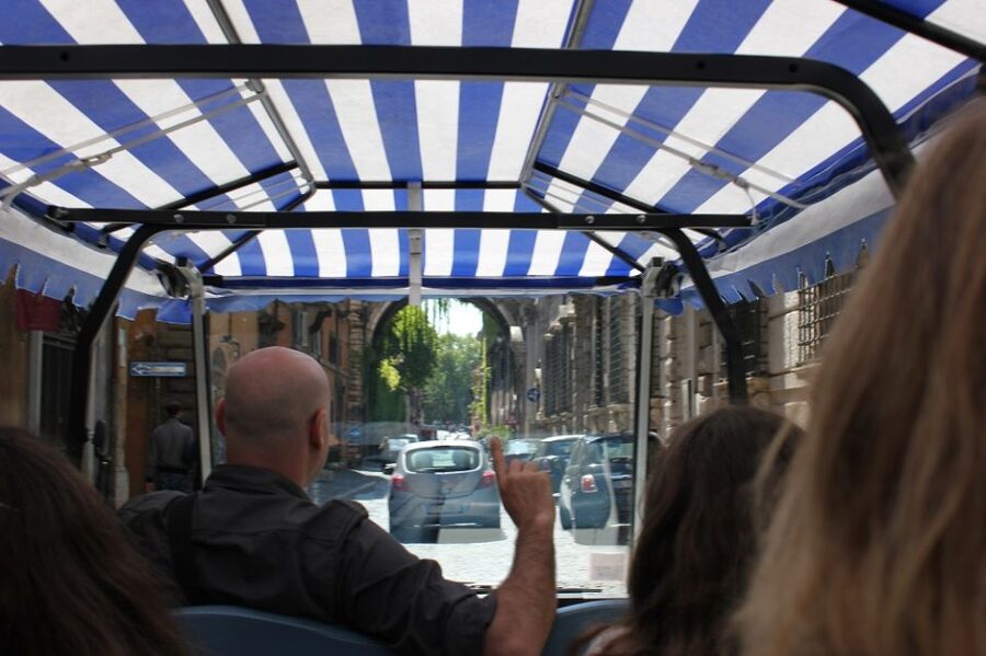 Rome: Private Guided City Highlights Tour by Golf Cart - The guides shape the experience