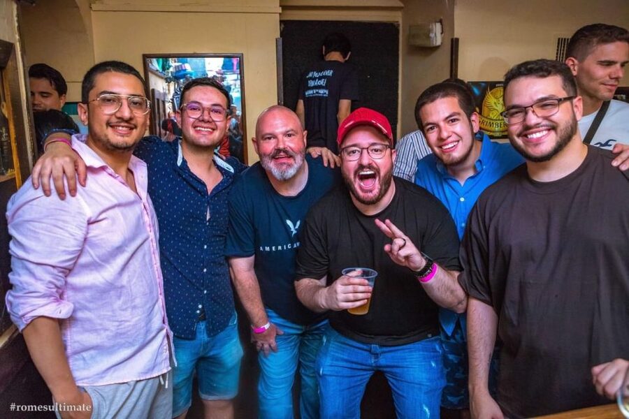 Rome: Pub Crawl and Ultimate Party with Open Bar and Pizza - Who should book this Rome pub crawl?