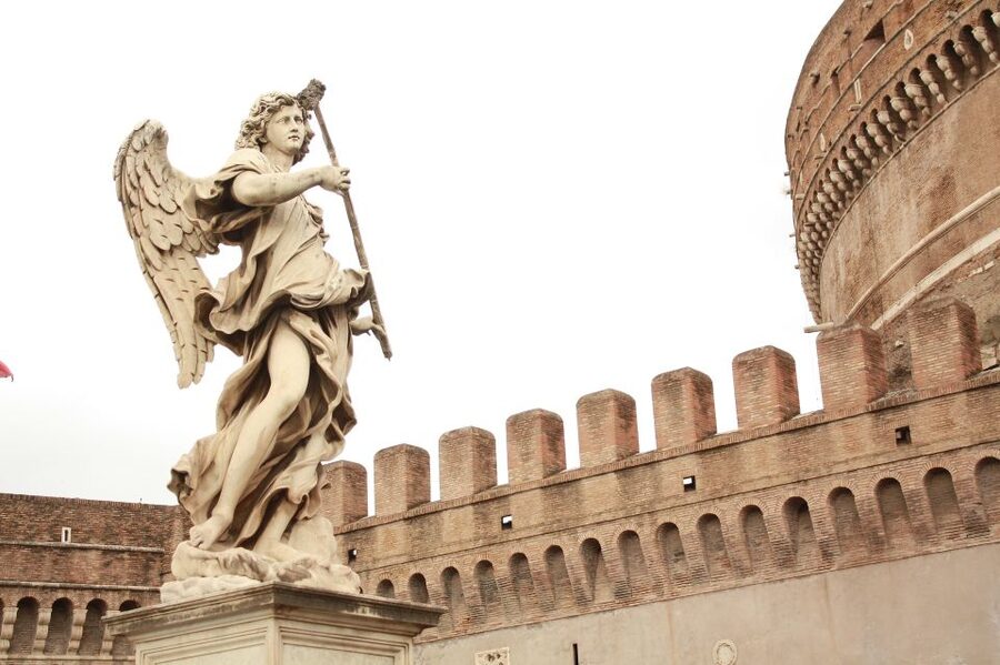Rome: Small Group Guided Tour of Castel Sant'Angelo - Cells, corridors, and the castle’s harder side