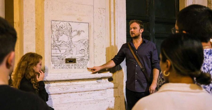 Rome: Small Group Rome's Dark Side - Ghosts & Legends Tour - Farnese Palace and scandal in grand surroundings