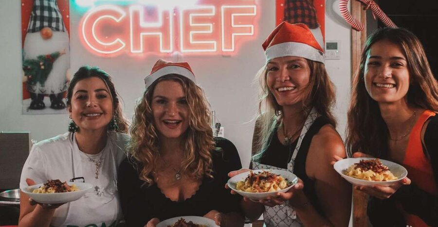 Rome: Spritz & Spaghetti Cooking Class - Carbonara or cacio e pepe for the main course
