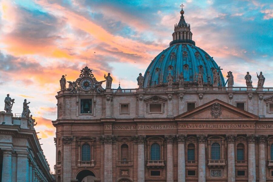 Rome: St. Peter's Basilica Express Guided Tour - St. Peter’s Square and the first look at the Basilica