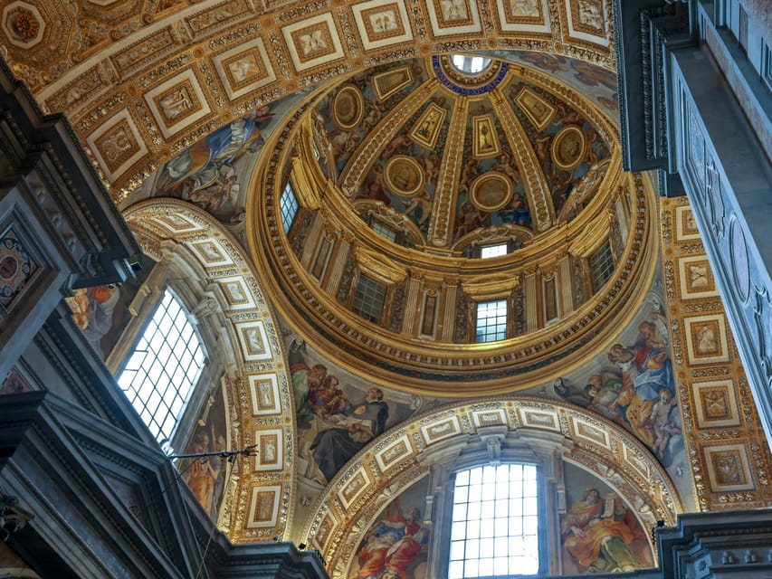 Rome: St. Peter's Basilica, La Pietà, Papal Tombs and Dome - The Vatican Grottoes and papal tombs