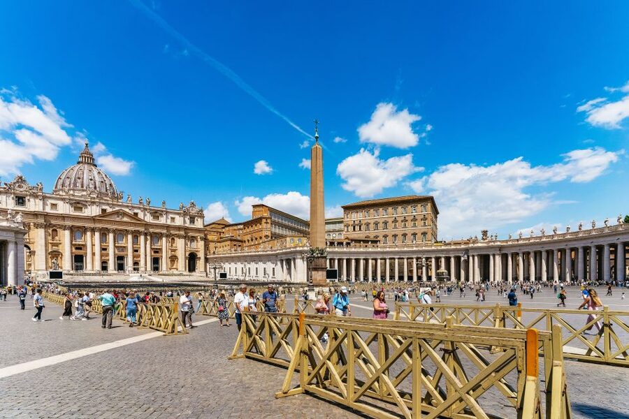 Rome: St. Peter's Basilica, Square and Grottoes Guided Tour - The dome and what happens after the tour
