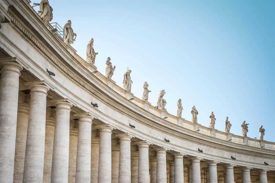Rome: St. Peter’s Basilica Tour with Vatican Grottoes - The Vatican Grottoes and St. Peter’s Tomb