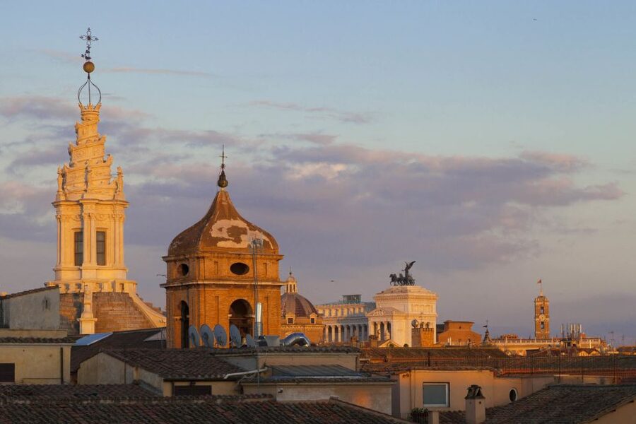 Rome: Terrazza Borromini Open-Air Opera with Aperitif - Opera beside Bernini’s fountain