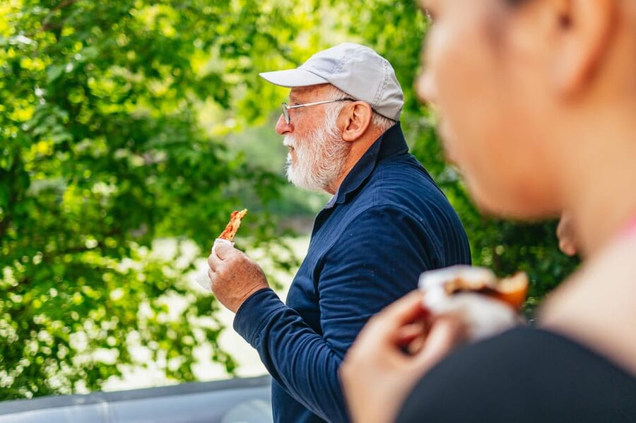 Rome: Tiber River Urban Rafting Tour with Roman Pizza - The first forty minutes: a calm float through central Rome