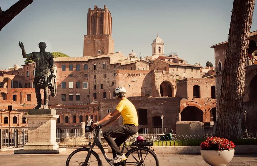 Rome: Top Highlights & Hidden Gems Tour by Cannondale E-Bike - Safety, traffic, and the actual riding