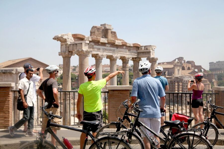 Rome: Top Highlights & Hidden Gems Tour by Cannondale E-Bike - Colosseum and Roman Forum: Rome’s powerful opening