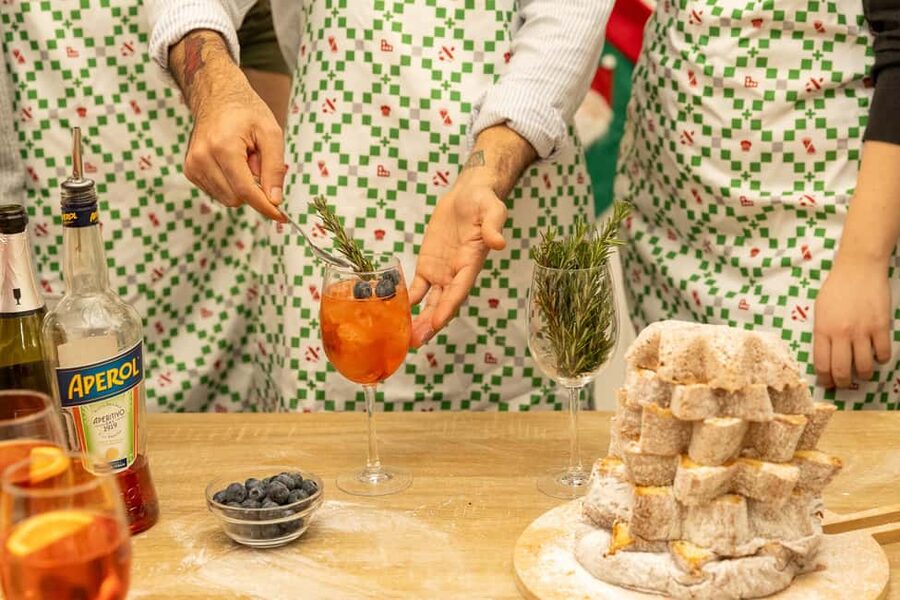 Rome: Traditional Pasta with Cocktails Cooking Class - Who should book this class