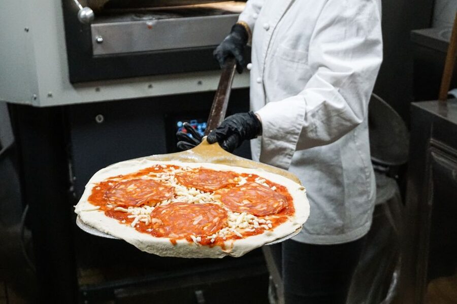 Rome: Traditional Pizza Cooking Class near Piazza Navona - Key points at a glance