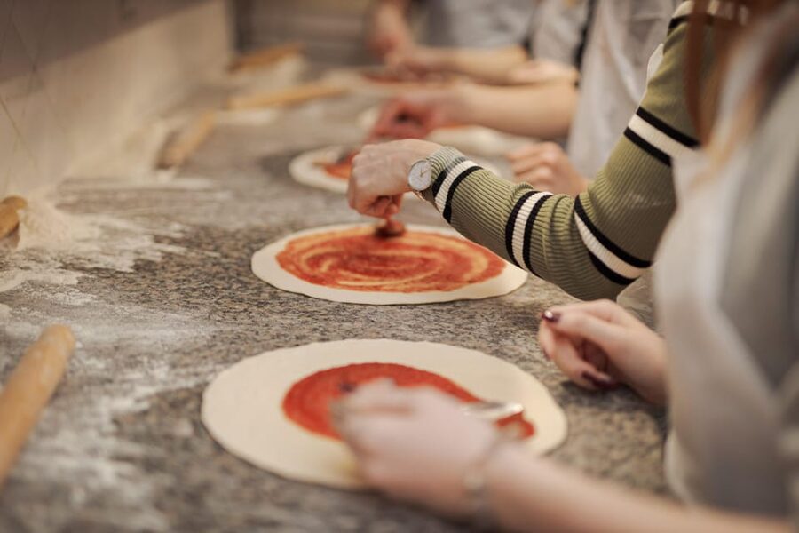 Rome: Traditional Pizza Cooking Class near Piazza Navona - How the $46 price holds up
