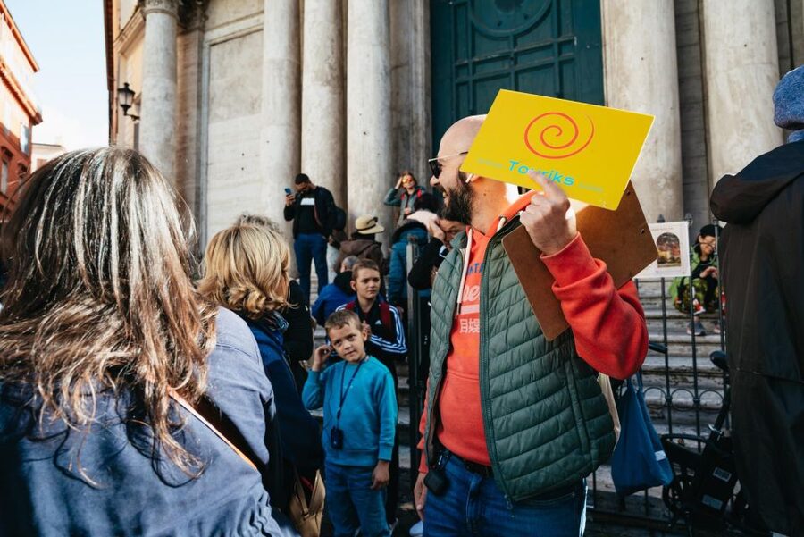 Rome: Trevi Fountain and Underground Guided Tour - Vicus Caprarius and Rome nine meters below street level