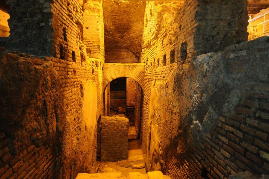 Rome: Trevi Fountain District Underground Domus Guided Tour - What you see beneath Trevi Fountain