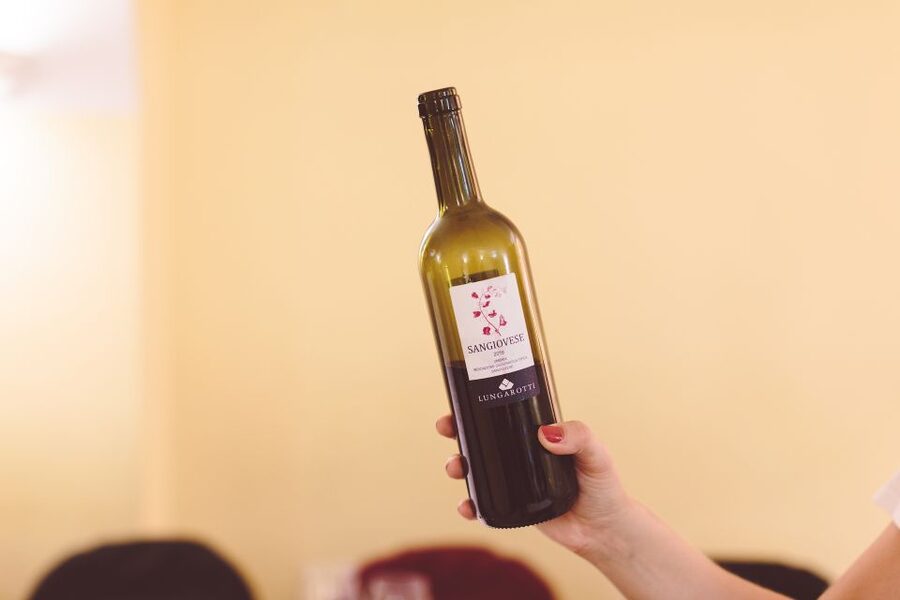 Rome: Twilight Trastevere Food Tour with Wine Tasting - What the $123.48 price really covers