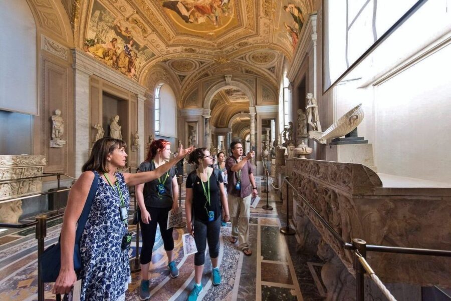Rome: Vatican City Highlights Tour with Skip-the-Line Entry - Pace, clothing, bags, and comfort