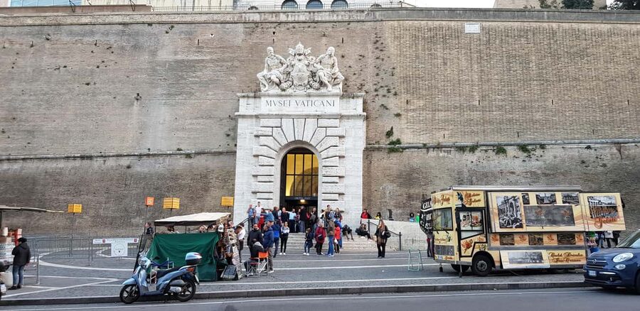 Rome: Vatican Museums and Sistine Chapel Skip-the-Line Entry - The Gallery of Maps and Flemish textiles