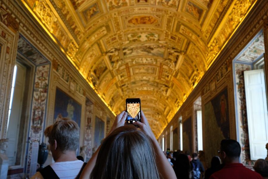 Rome: Vatican Museums and Sistine Chapel Tour - How demanding is the 2.5-hour route?